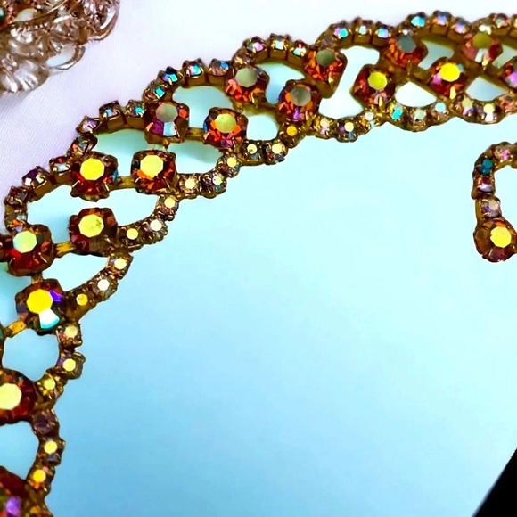 Vintage Hattie Carnegie AB Aurora Borealis Rhinestone Collar Gold Tone Necklace - Picture 7 of 8